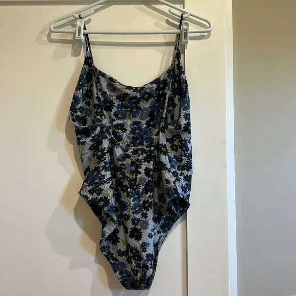 Madewell Floral Scoopback One Piece - Picture 3 of 5